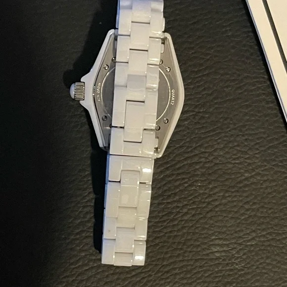 Chanel White Ceramic Watch - Picture 9 of 9